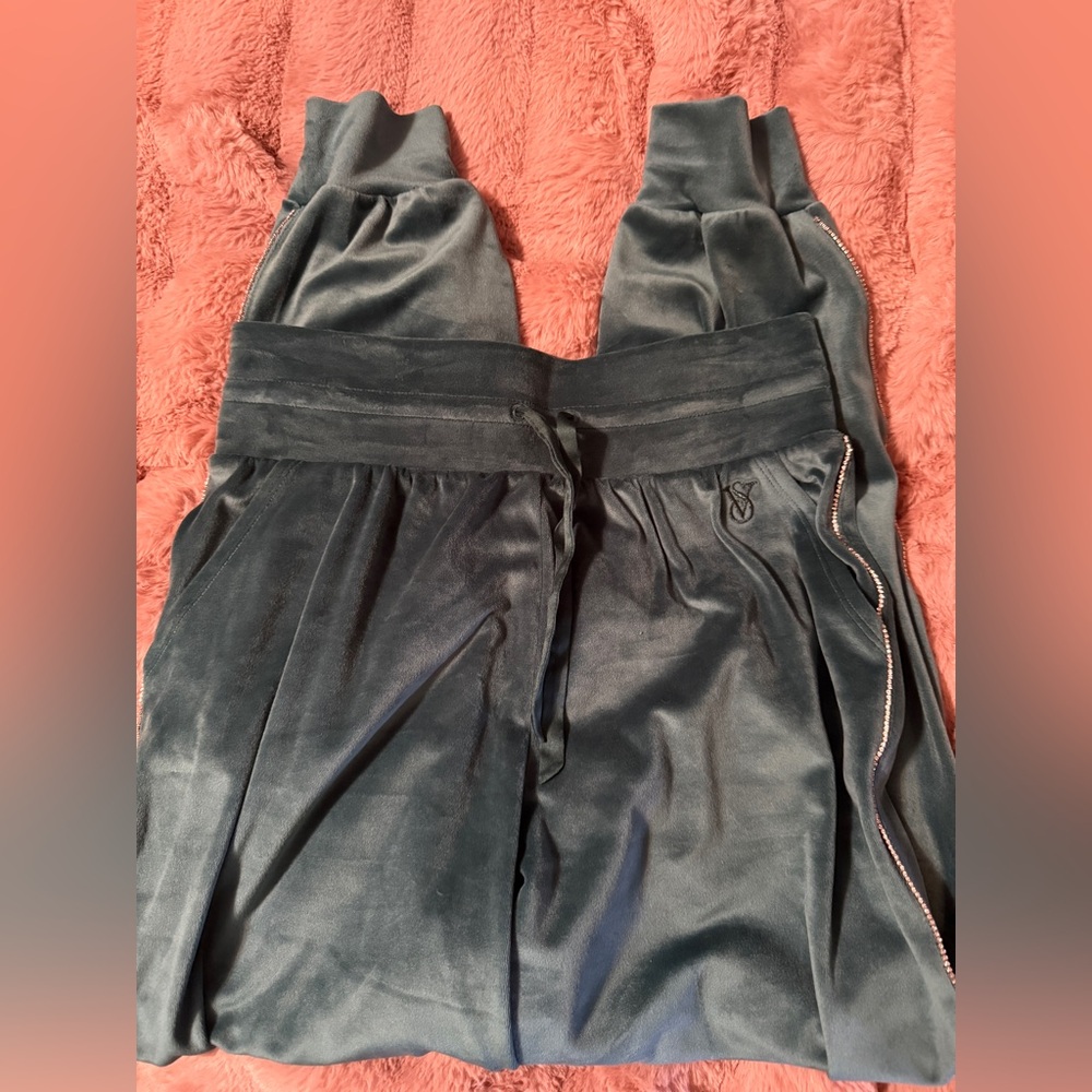 Victoria's Secret Emerald Green Velour Joggers